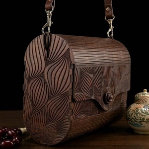 Lézervágott fa válltáska - táska & tok - kézitáska & válltáska - kézitáska - Meska.hu