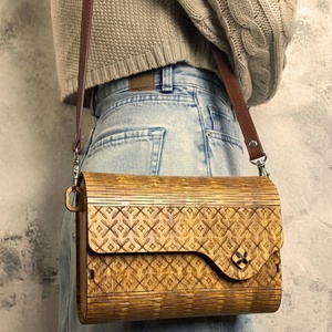 Lézervágott fa válltáska - táska & tok - kézitáska & válltáska - kézitáska - Meska.hu