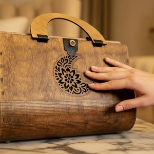 Lézervágott fa kézitáska - táska & tok - kézitáska & válltáska - kézitáska - Meska.hu