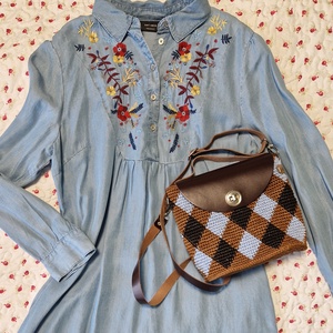 Rombuszmintás oldaltáska - táska & tok - kézitáska & válltáska - vállon átvethető táska - Meska.hu