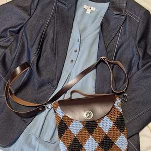 Rombuszmintás oldaltáska - táska & tok - kézitáska & válltáska - vállon átvethető táska - Meska.hu