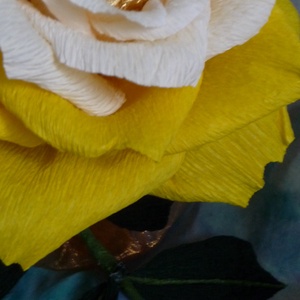 Rocher-rózsa (sárga) - otthon & lakás - dekoráció - virágdísz és tartó - csokor & virágdísz - Meska.hu