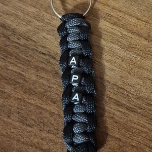 Apa feliratos paracord kulcstartó - Meska.hu