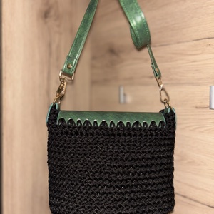 Zamina horgolt táska - táska & tok - kézitáska & válltáska - vállon átvethető táska - Meska.hu