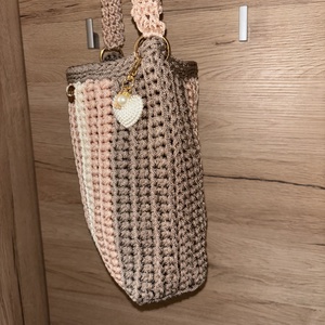 �Karmella horgolt táska - táska & tok - kézitáska & válltáska - válltáska - Meska.hu