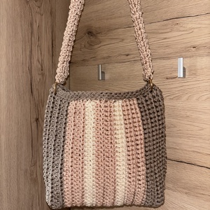 �Karmella horgolt táska - táska & tok - kézitáska & válltáska - válltáska - Meska.hu