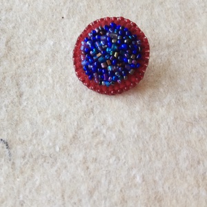 Tronni - kék-piros kitűző - ékszer - kitűző és bross - kitűző - Meska.hu