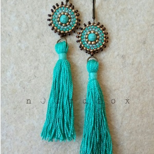 Türkiz-bronz bojtos fülbevaló - Meska.hu