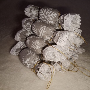 Textil szaloncukor, Karácsony, Karácsonyi lakásdekoráció, Karácsonyfadíszek, Varrás, MESKA