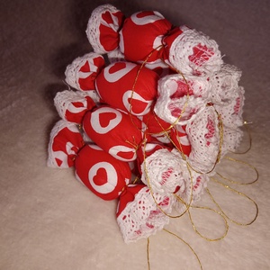 Textil szaloncukor, Karácsony, Karácsonyi lakásdekoráció, Karácsonyfadíszek, Varrás, Egyedi textil szaloncukrok eladók karácsonyfadísznek,  ajándékkísérőnek. Méret: 12 cm plusz akasztó..., MESKA