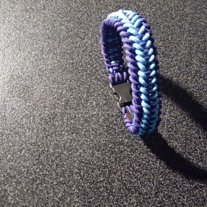 Paracord 450 karkötő trilobite jawbone' mintával - ékszer - karkötő - fonott karkötő - Meska.hu