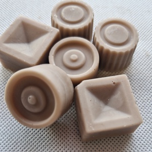 Tejcsokis bon-bon illatviasz - otthon & életmód - gyertya, illat, aroma - illatviasz - Meska.hu