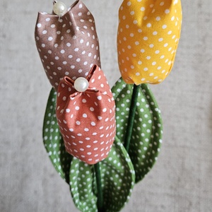 Textil tulipán - otthon & életmód - dekoráció - virágdísz és tartó - váza - Meska.hu