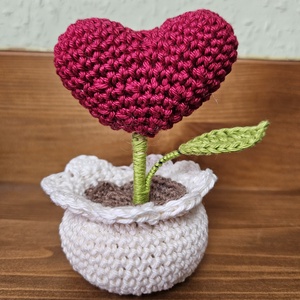 Szívecske kaspóban, Otthon & Életmód, Dekoráció, Dísztárgy, Horgolás, MESKA