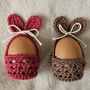 Horgolt nyuszifüles tojástartó - ünnepi díszek, dekorációk - húsvéti díszek és dekorációk - húsvéti ajándékátadó - Meska.hu