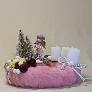 Rózsaszín Angyalkás Adventi Koszorú Puha Szőrme Alappal  Egyedi Kézműves Karácsonyi Dekoráció, Karácsony, Karácsonyi lakásdekoráció, Ünnepi asztaldekoráció, , MESKA