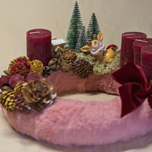 Bordó-Rózsaszín Adventi Koszorú Szarvas Figurával  Kézműves Luxus Téli Dekoráció Szőrme Alappal, Karácsony, Adventi díszek, Adventi asztaldísz, , MESKA