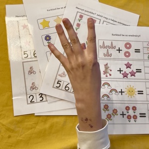 Játékos Fejlesztő Feladatok- személyre szabva - játék & sport - készségfejlesztő és logikai játék - szín és formaválogató játékok - Meska.hu