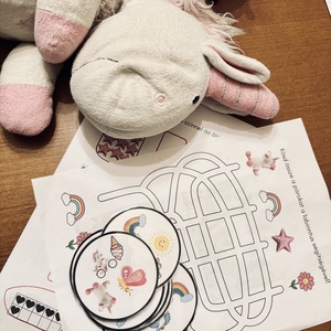 Játékos Fejlesztő Feladatok- személyre szabva - játék & sport - készségfejlesztő és logikai játék - szín és formaválogató játékok - Meska.hu