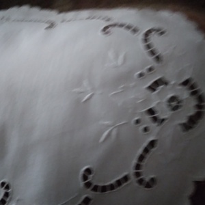 Madeirás asztalközépre való, ovális. - otthon & életmód - lakástextil - abrosz, terítő - asztalfutó - Meska.hu