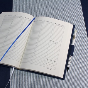 2026 heti tervező / határidőnapló - kék farmer és vászon - pöttyös - matt arany felirattal - otthon & életmód - papír, írószer - naptár & tervező - Meska.hu