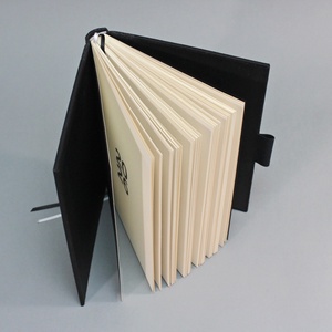 2026 heti tervező / határidőnapló - fekete farmer és vászon - pöttyös - matt ezüst felirattal - otthon & életmód - papír, írószer - naptár & tervező - Meska.hu