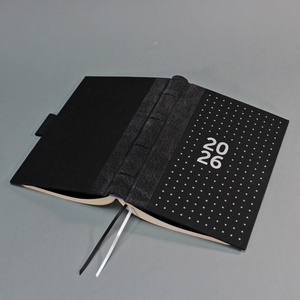 2026 heti tervező / határidőnapló - fekete farmer és vászon - pöttyös - matt ezüst felirattal - otthon & életmód - papír, írószer - naptár & tervező - Meska.hu