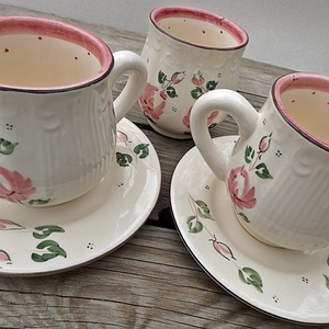 Nosztalgia pocakos rózsás bögrék 3-barátnőnek - otthon & lakás - konyhafelszerelés, tálalás - tálalás - teás- és kávés pohár, készlet - Meska.hu