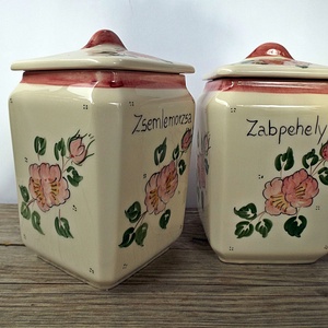 Romantikus kerámia fűszertartó  - otthon & életmód - konyhafelszerelés, tálalás - konyhai tárolás - fűszertartó - Meska.hu
