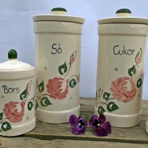 Rózsás kerámia fűszertartó készlet - otthon & életmód - konyhafelszerelés, tálalás - Meska.hu