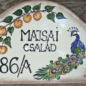 Mosolygós barack és kecses páva kerámia utcanévtábla - otthon & életmód - ház & kert - házszám - Meska.hu