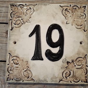 Letisztult-modern antikolt házszámtábla - otthon & életmód - ház & kert - házszám - Meska.hu