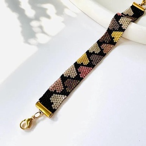 Színes szív handmade karkötő - ékszer - karkötő - széles karkötő - Meska.hu