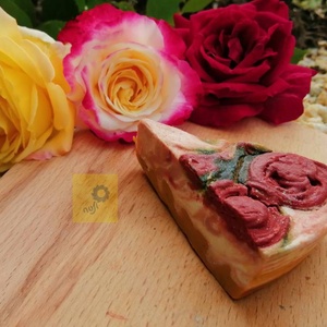 Nusisoap- Rózsás tortaszelet kézműves szappan - Meska.hu