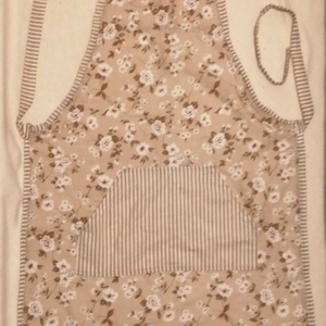 Kötény - világosbarna alapon virágos és csíkos mintás pamutvászonból II. , Otthon & Életmód, Konyhafelszerelés, tálalás, Konyhai textil, Kötény, Varrás, MESKA