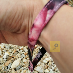 Csuklópánt kézitáskához - rózsaszín rózsás vízlepergető anyagból, Táska & Tok, Táskapánt & Alkatrész, Varrás, MESKA