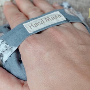 Meggymag párna mintás pamutvászon huzatban, pánttal (kutyusok)  - otthon & életmód - lakástextil - párna & párnahuzat - Meska.hu