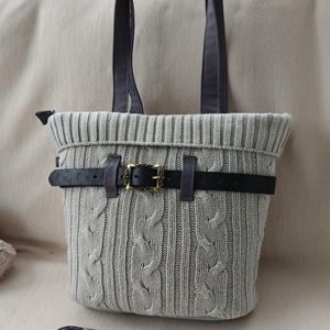 Világos szürke kötött táska övvel - Meska.hu