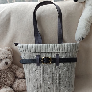 Világos szürke kötött táska övvel - táska & tok - kézitáska & válltáska - válltáska - Meska.hu