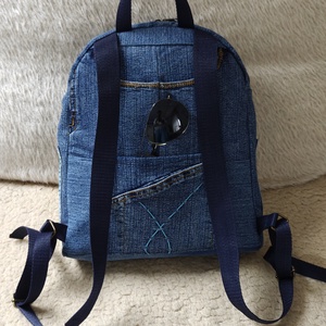 Hímzett kisebb hátizsák - táska & tok - hátizsák - hátizsák - Meska.hu