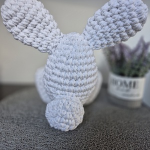 Amigurumi nyuszi - otthon & életmód - dekoráció - asztal és polc dekoráció - asztaldísz - Meska.hu