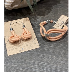 Beige twist szett karkötővel - ékszer - ékszerszett - Meska.hu