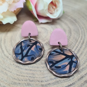 Kaleidoszkóp hatású kerek süthető gyurma fülbevaló, bronz, narancs, szürke és fekete színek, egyedi - ékszer - fülbevaló - lógós kerek fülbevaló - Meska.hu