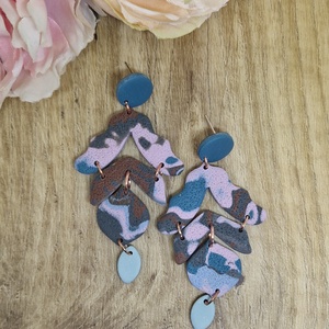 Márvány hatású mintás, pink, kék, szürke, zöld hosszú süthető gyurma fülbevaló. Polymer clay - ékszer - fülbevaló - lógó fülbevaló - Meska.hu
