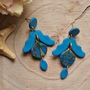 Hosszú, türkiz, kék, zöld, arany, szürke süthető gyurma, fülbevaló márványos mintával. Polymer clay ékszer. Ajándék. - ékszer - fülbevaló - lógó fülbevaló - Meska.hu