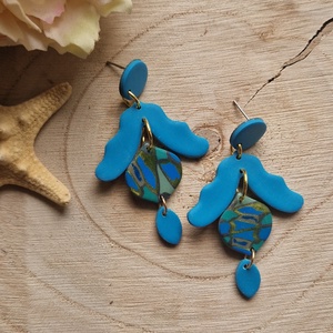 Hosszú, türkiz, kék, zöld, arany, szürke süthető gyurma, fülbevaló márványos mintával. Polymer clay ékszer. Ajándék. - ékszer - fülbevaló - lógó fülbevaló - Meska.hu