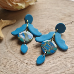 Hosszú, türkiz, kék, zöld, arany, szürke süthető gyurma, fülbevaló márványos mintával. Polymer clay ékszer. Ajándék. - ékszer - fülbevaló - lógó fülbevaló - Meska.hu