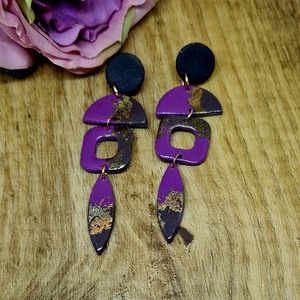 Hosszú süthető gyurma fülbevaló, szürke, lila, arany, színekben, polymer clay. Ajándék nőknek. - ékszer - fülbevaló - lógó fülbevaló - Meska.hu