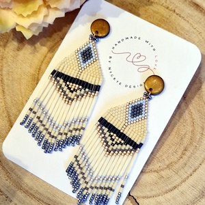 Hosszú, lógós, mintás, fekete, fehér, arany, kék színű miyuki delica gyöngy fülbevaló. Brickstitch. Ajándék nőknek. - Meska.hu