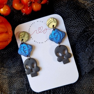 Halloween koponya fityegős, tök és denevér mintás logós fülbevaló. Polymer clay. Ajándék nőknek. - Meska.hu